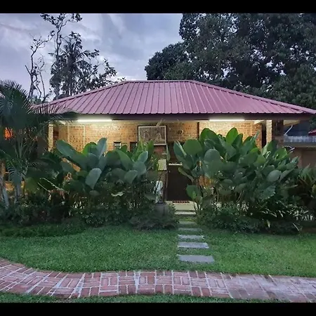 Kebun Puisi Villa Kajang Luaran gambar