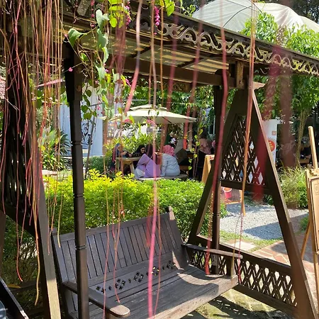 Kebun Puisi Villa Kajang Luaran gambar
