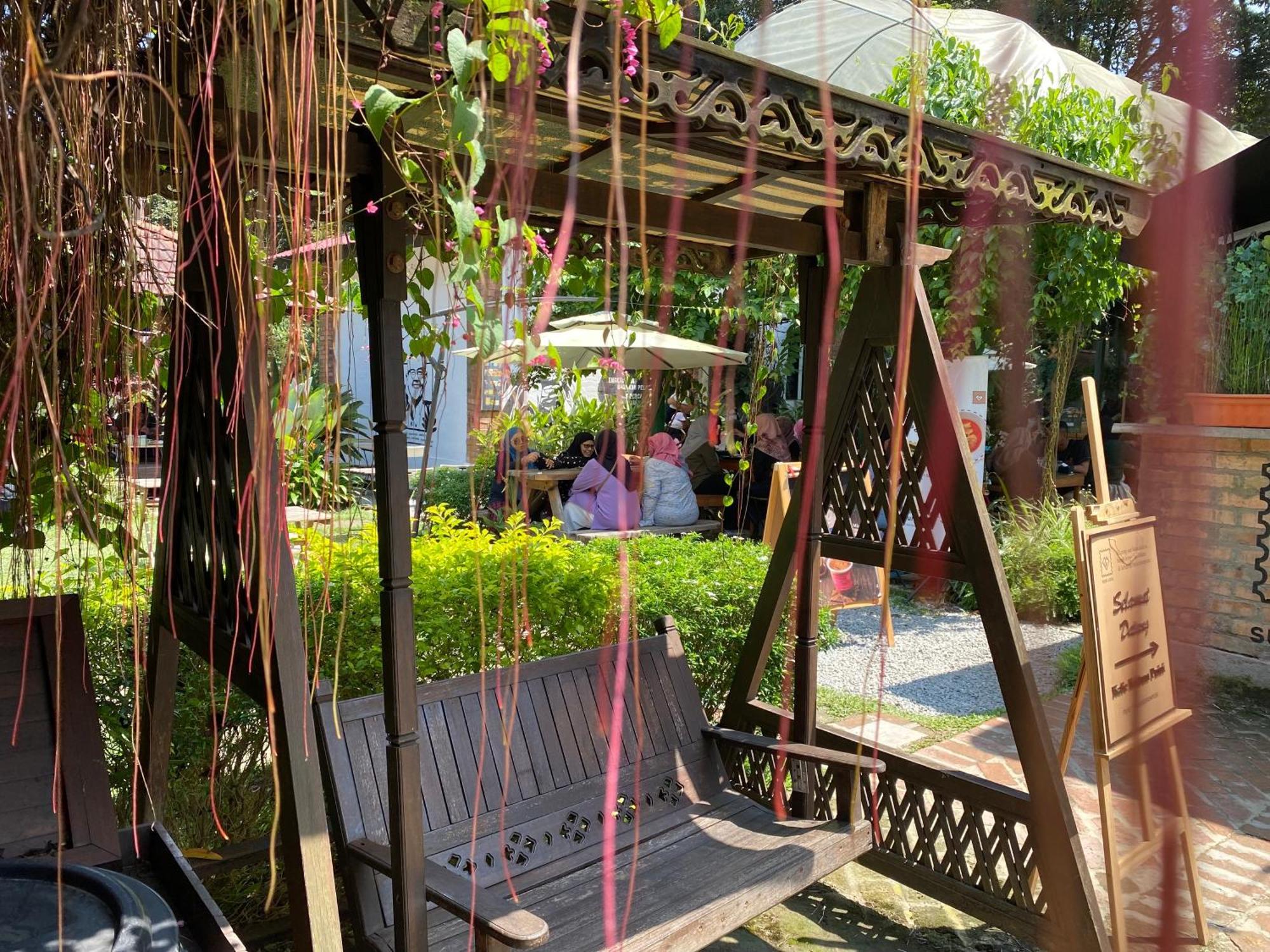 Rumah percutian Kebun Puisi *